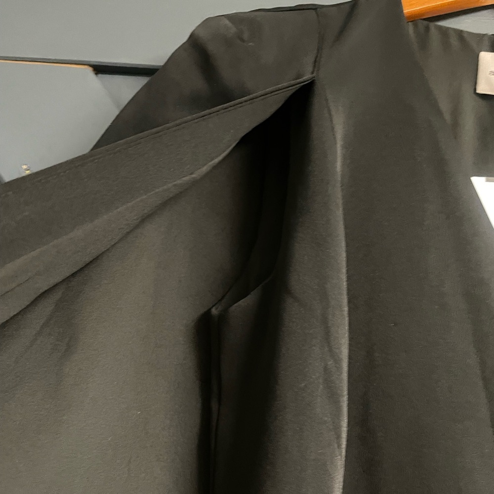 Adelyn Rae Black Double-Breasted Blazer Cape Dress - Picture 3 of 10